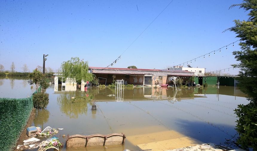 Manis'da Sel Tarım Arazilerinde Zarar Oluşturdu