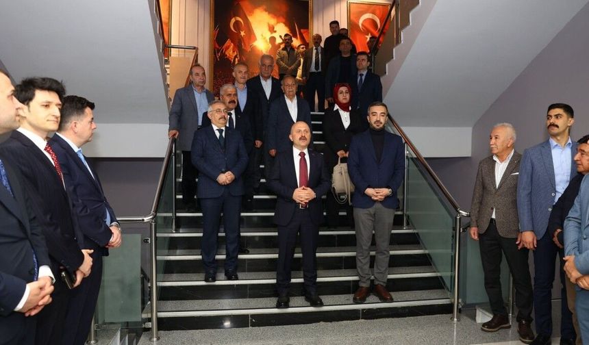 Adıyaman Valisi Varol Vatandaşlarla Vedalaştı