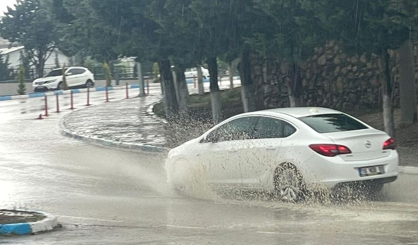 Adıyaman’da Sağanak Yağış Günlerce Sürecek