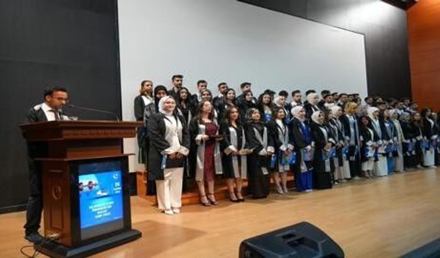 Genç Diş Hekimleri Adıyaman'da Mesleğe Adım Attılar