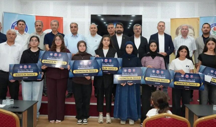 Adıyaman'da Bilge Nesil Yarışmasının Ödülleri Verildi