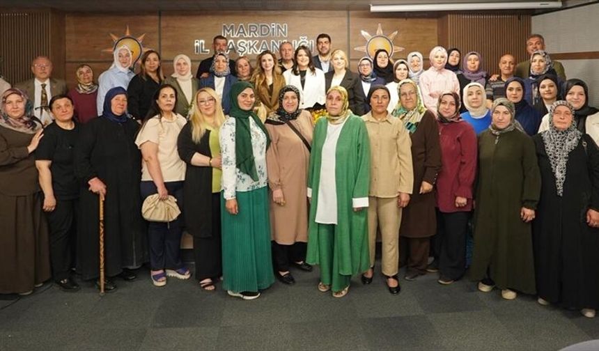 AK Parti Mardin Kadın Kolları'nda Yeni Dönem Başladı