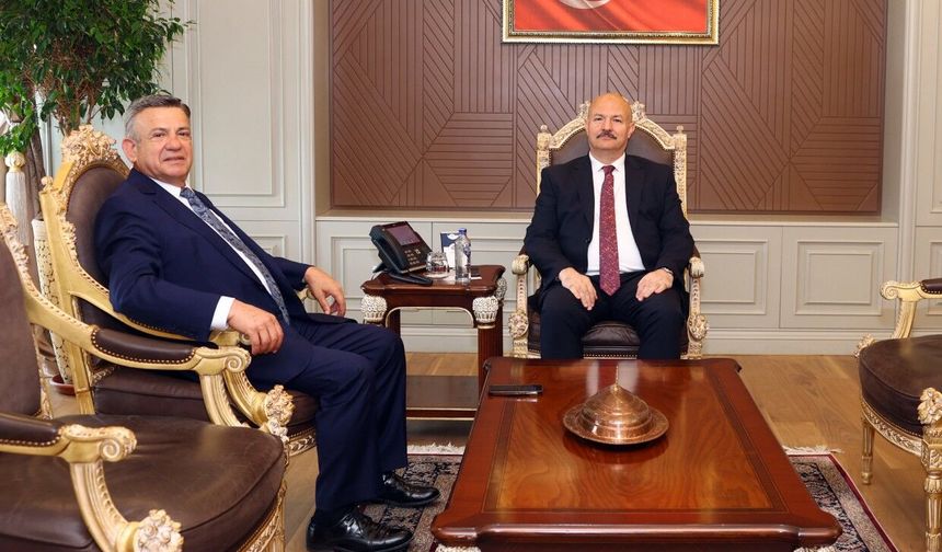 İş İnsanı Erdemoğlu’ndan Vali Küçük’e Ziyaret