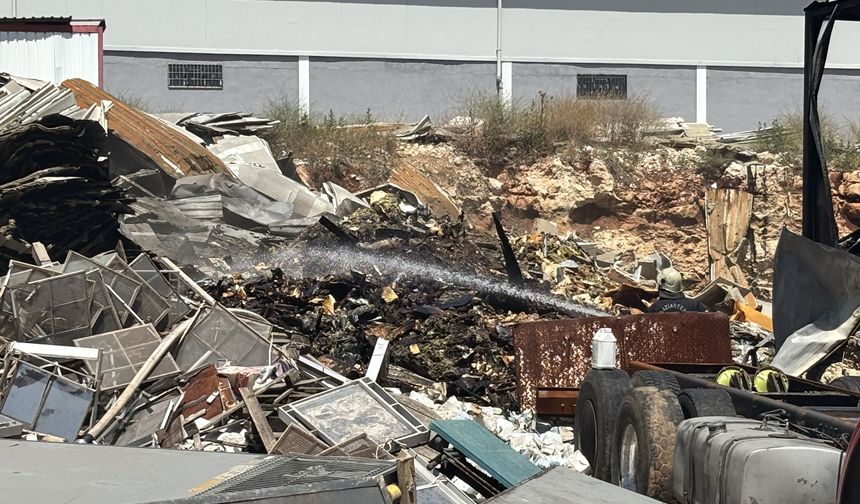 Gaziantep'te İş Yerinde Korkutan Yangın