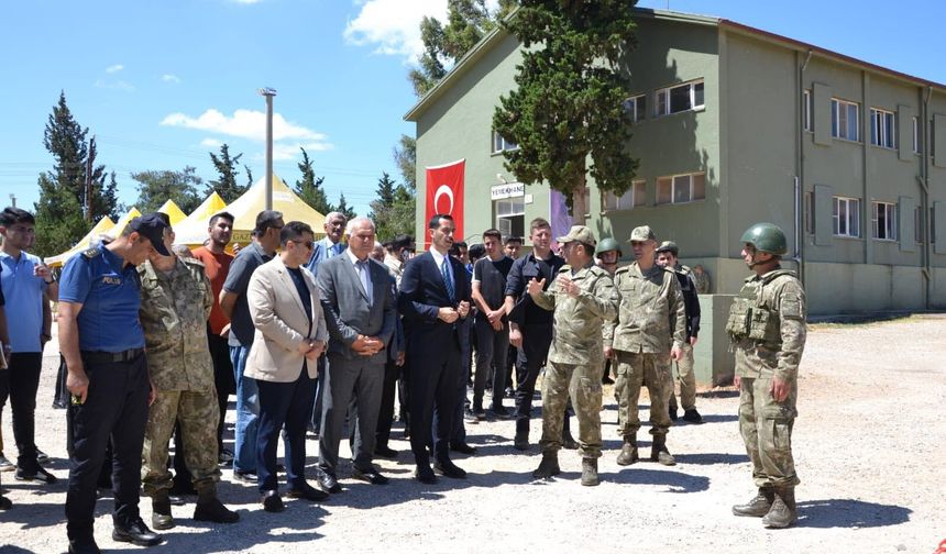 İslahiye'de Türk Kara Kuvvetlerinin Kuruluş Yıl Dönümü Coşkusu Yaşandı