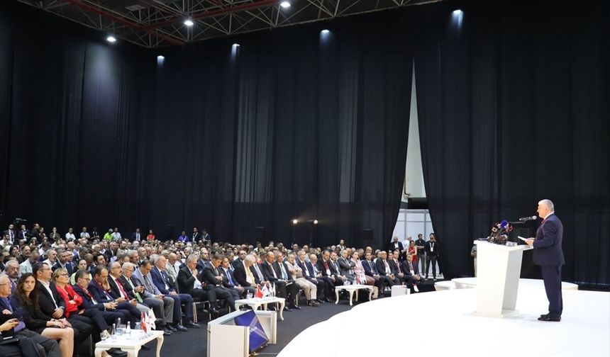 Sigorta şirketleri İzmir'de bir araya geldi.