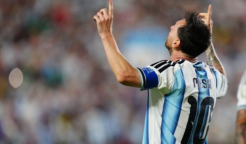 Messi, Dünya Kupası Tarihine Altın Harflerle Yazıldı