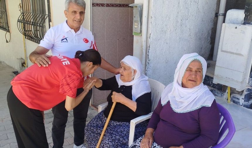 Dünya Şampiyonu Berfin'den Hayır Duasına Teşekkür