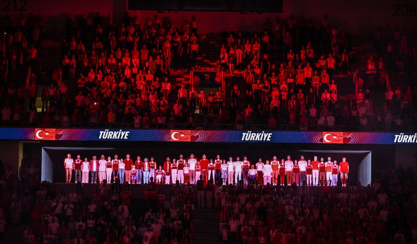 Vodafone'dan Voleybol Milletler Ligi'nde millilere hologram