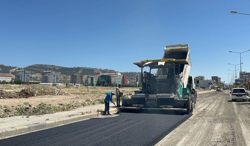3. Çevreyolu'nda Asfalt Serimi Hız Kesmeden Sürüyor