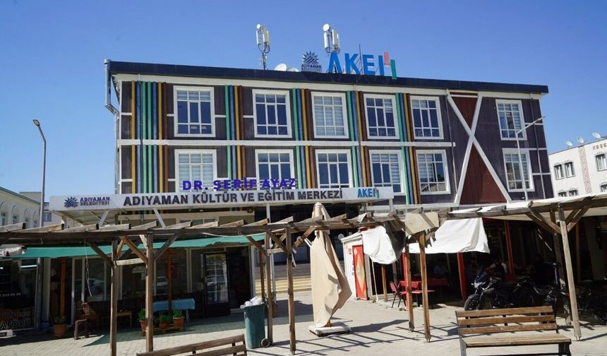 Adıyaman'da Aileler AKEM'de Sanatla Buluşuyor
