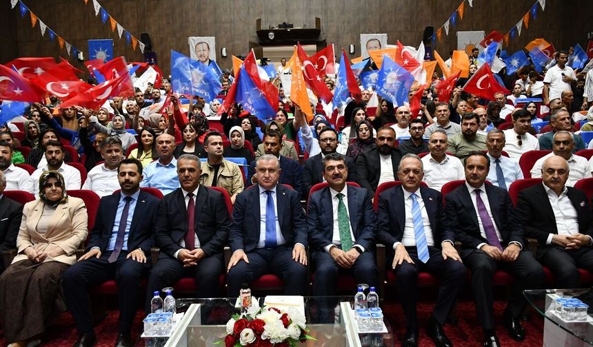 Bakan Bak'tan Batman'da Birlik ve Hizmet Mesajı