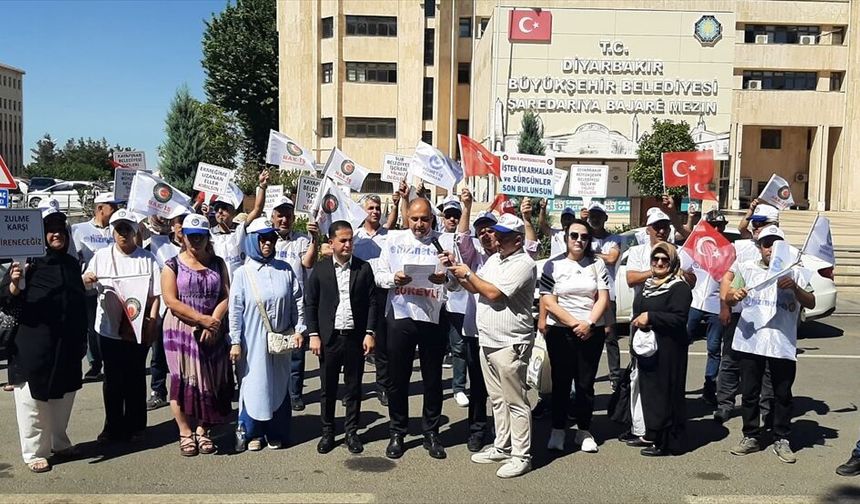 Diyarbakır'da İşten Çıkarılan İşçilerin Eylemi Devam Ediyor
