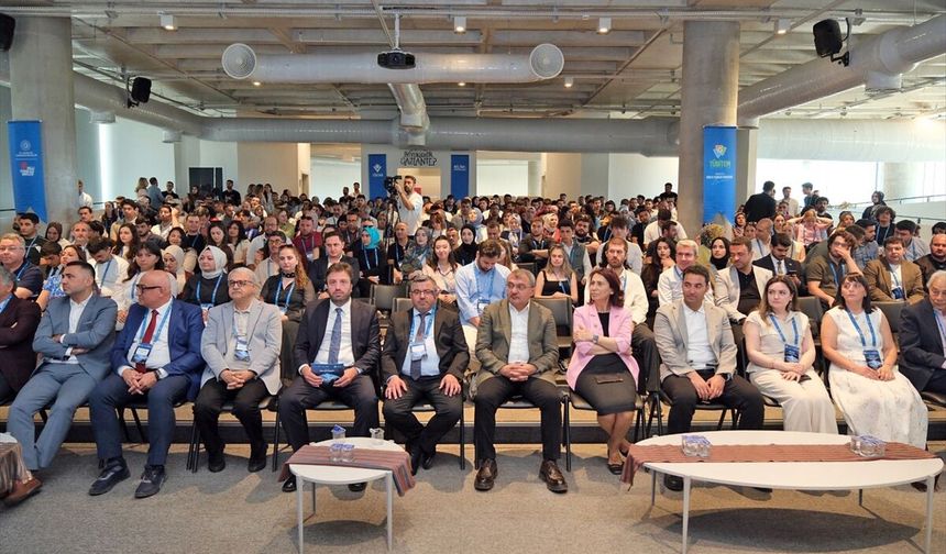 Gaziantep Bilim Merkezi'nde TÜBİTEM Zirvesi Başladı