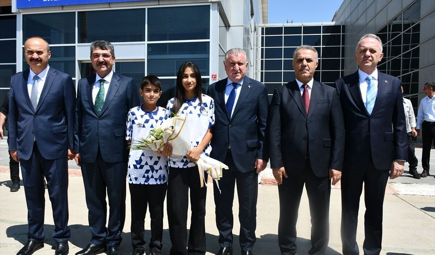 Bakan Bak'tan Batman'a Spor Yatırımı Müjdesi
