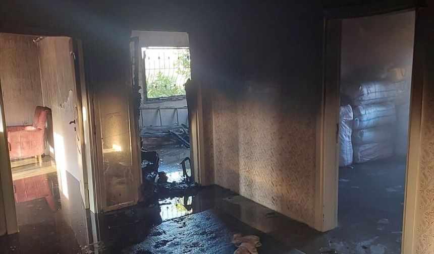 Mardin Derik'teki Ev Yangını Kısa Sürede Söndürüldü