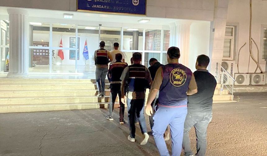 Polis süsü veren dolandırıcılık şebekesi çökertildi