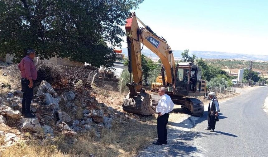 Suvarlı Belediyesi yol genişletme çalışmalarına başladı