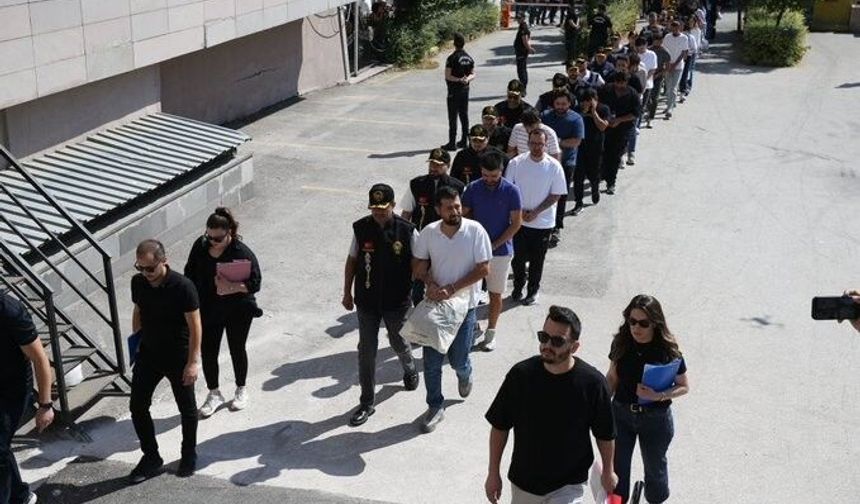 801 Kişiyi Dolandıran Şebekeye Büyük Darbe