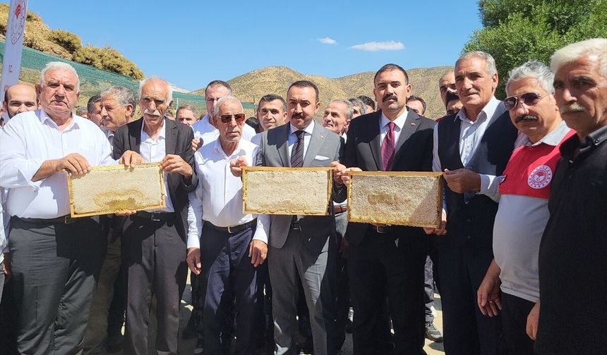 Çelikhan'da Bal Hasadı Şenliği Coşkuyla Yapıldı