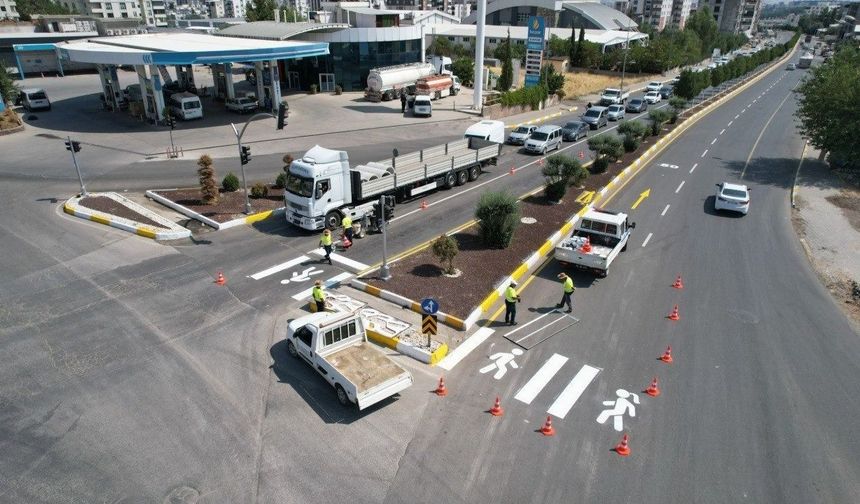 Adıyaman’da Depremin İzleri Flamingo Yolu’nda Siliniyor