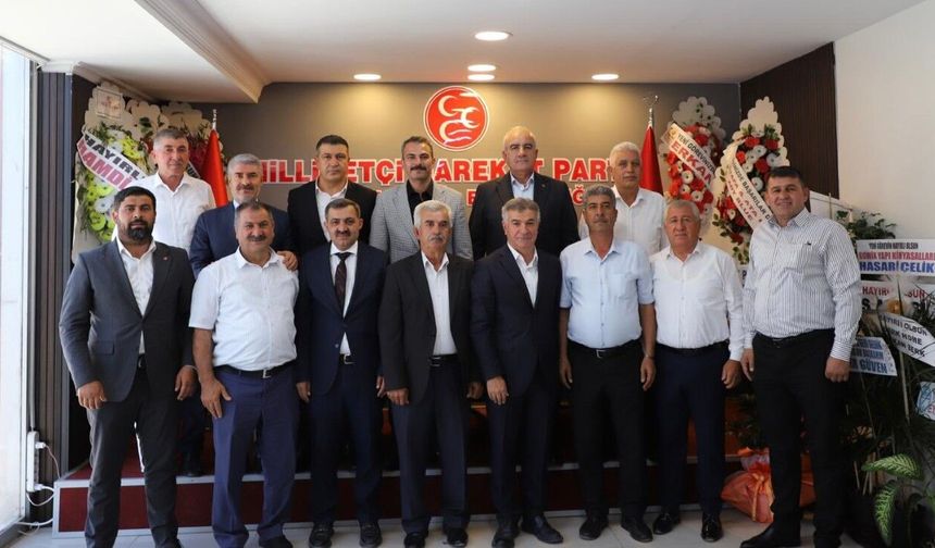 AK Parti'den MHP'ye Hayırlı Olsun Ziyareti
