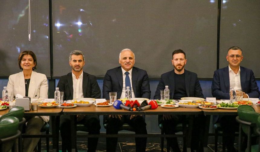 Diyarbakır'da Takım Yöneticilerinden Dostluk Mesajları