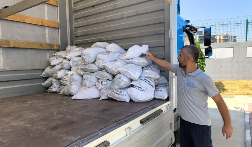 Batman'da 1 ton 327 kilogram atık pil geri dönüşüme