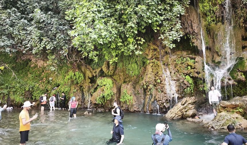 Mardinli Doğaseverler Zore Kanyonu'nu Ziyaret Etti