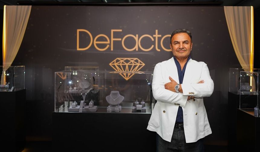 DeFacto'dan Pırlantalı 40 Parçalık Yeni Koleksiyon