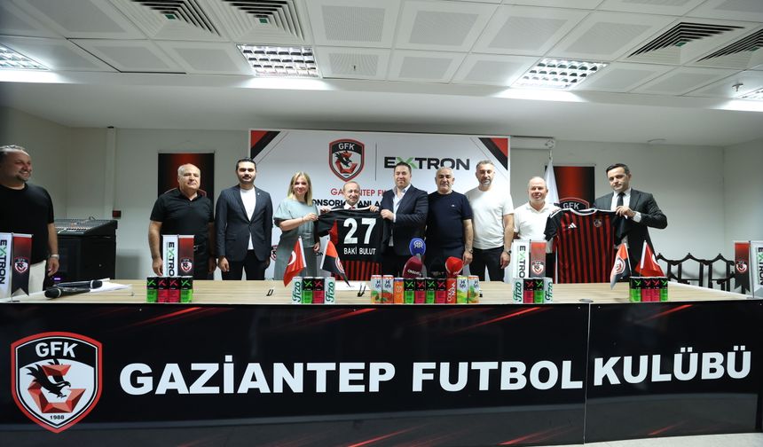 Gaziantep FK'nin Şort Sponsoru Extron Oldu