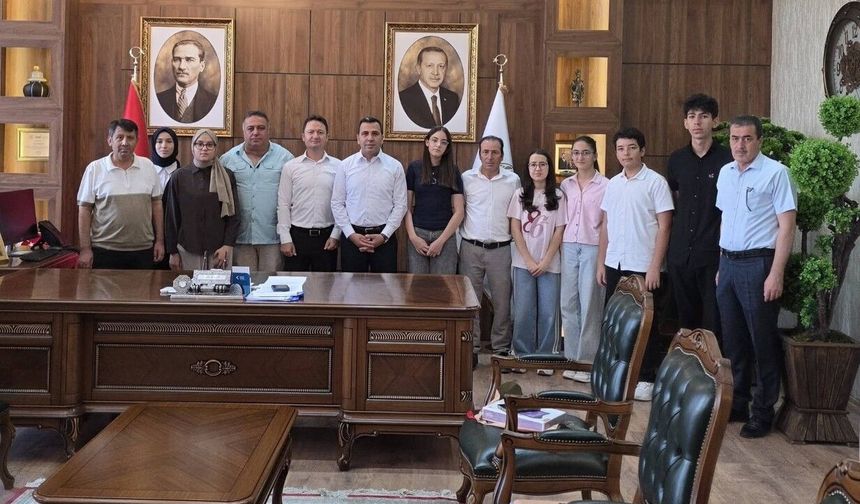 Gölbaşı’nda LGS ve YKS Derecelilerine Ödül