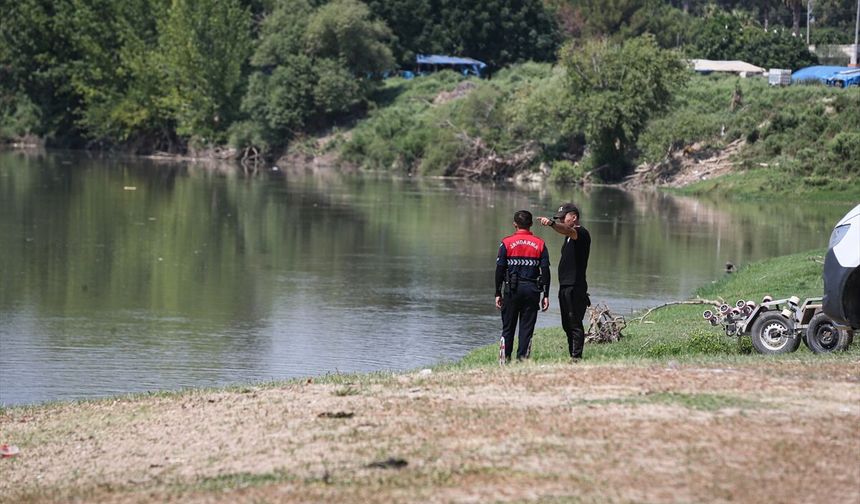 Ceyhan Nehri'nde kaybolan 2 çocuktan 1'inin cesedi bulundu