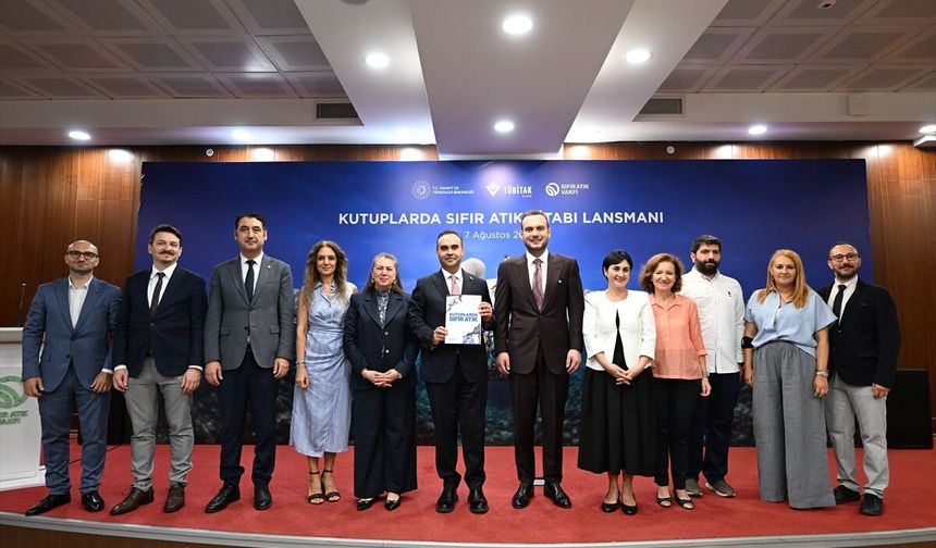 Kutupları Korumak Hepimizin Sorumluluğu Kitabı Tanıtıldı