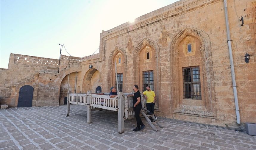Mardin sıcağında dam palas ile serinleme keyfi