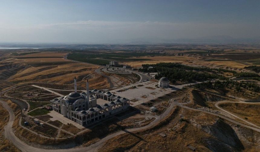 Hz. Safvan Külliyesi’nin Yol Çalışması Tamamlandı