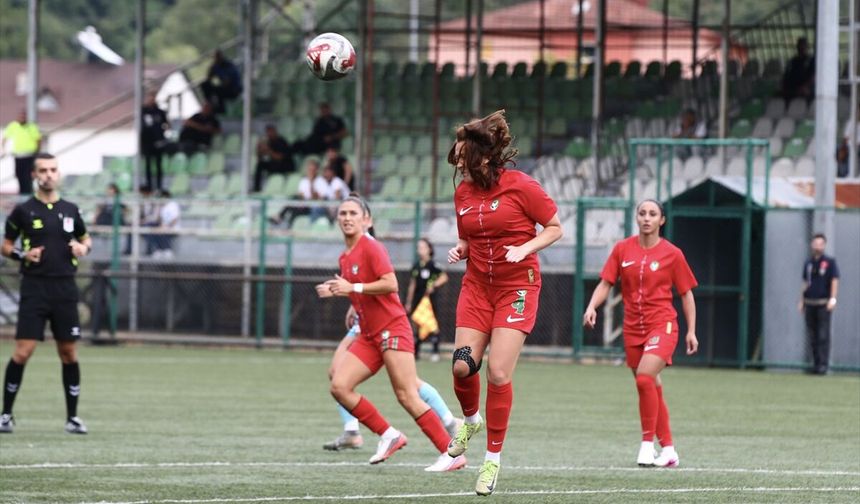 Amed Sportif Faaliyetler'den Kadınlar Süper Ligi'ne Farklı Başlangıç