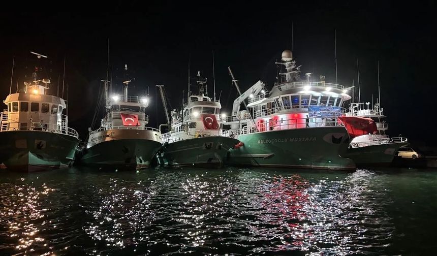 Balıkçılar Vira Bismillah Diyerek Denize Açıldı