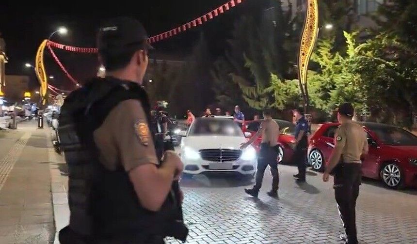 Adıyaman’da 1.251 Şahıs ve 392 Araç Kontrol Edildi