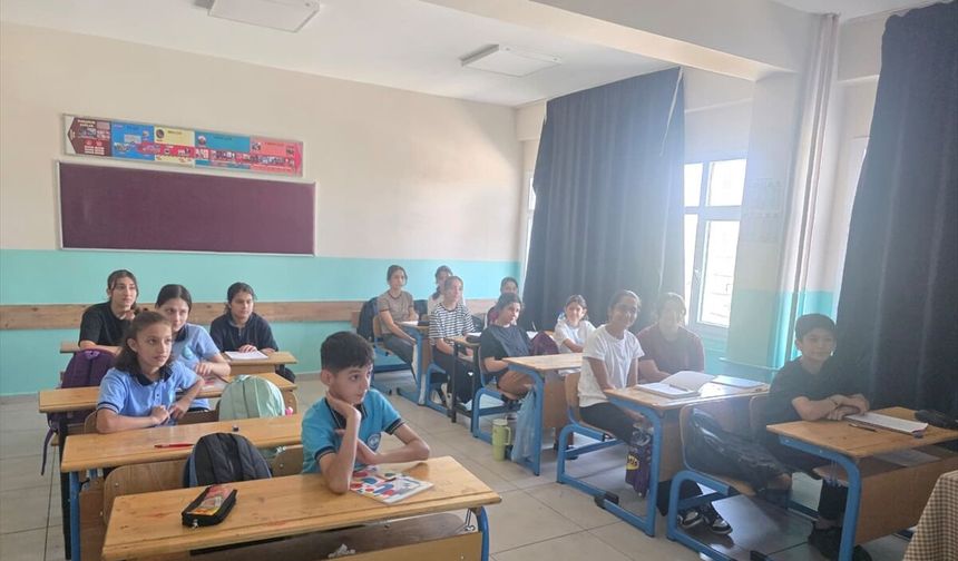Cizre'de Öğrenciler İçin Ücretsiz Destekleme Kursları Açıldı
