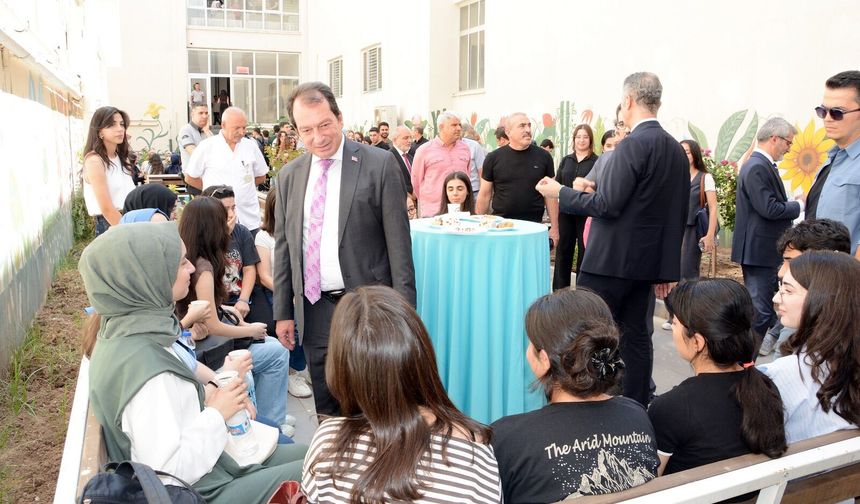 Dicle Üniversitesi Tıp Öğrencilerine Başarılar Diledi