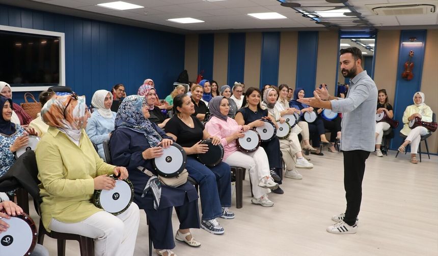 Gaziantepli Kadınlar Darbuka Kursunda Stres Attı