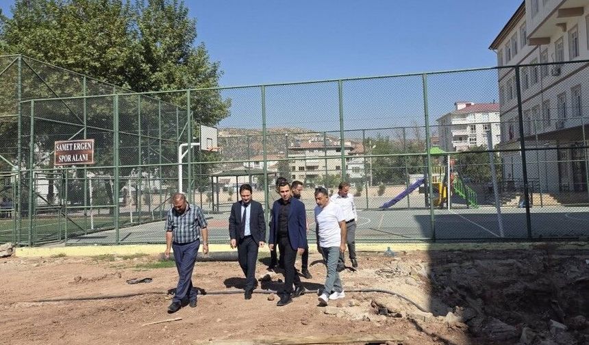 Gölbaşı Anadolu Lisesi’ndeki Tadilat Devam Ediyor