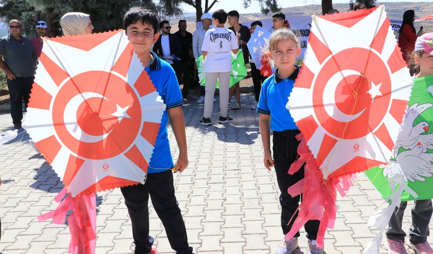 Kilis'ten Gazze'li çocuklara umut uçurtmaları