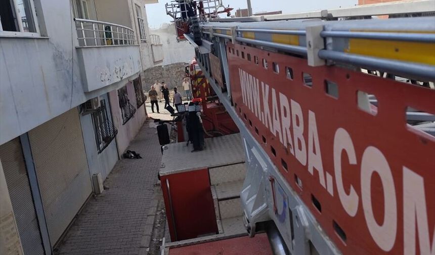 Kızıltepe Sanayi Mahallesi'nde Ev Yangınına Müdahale Edildi