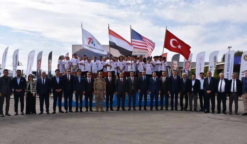 Şırnak'ta Uluslararası Tenis Turnuvası Heyecanı Başladı
