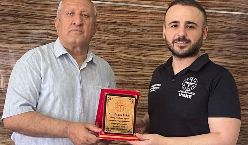 Şırnak İl Sağlık'tan Sadık Fırat'a Veda Plaketi
