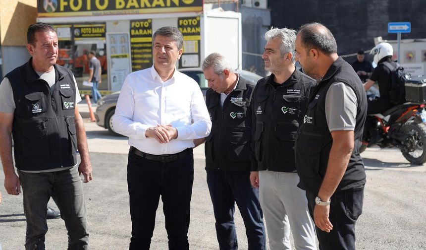 Adıyaman’da Zey Caddesi asfaltla yenileniyor