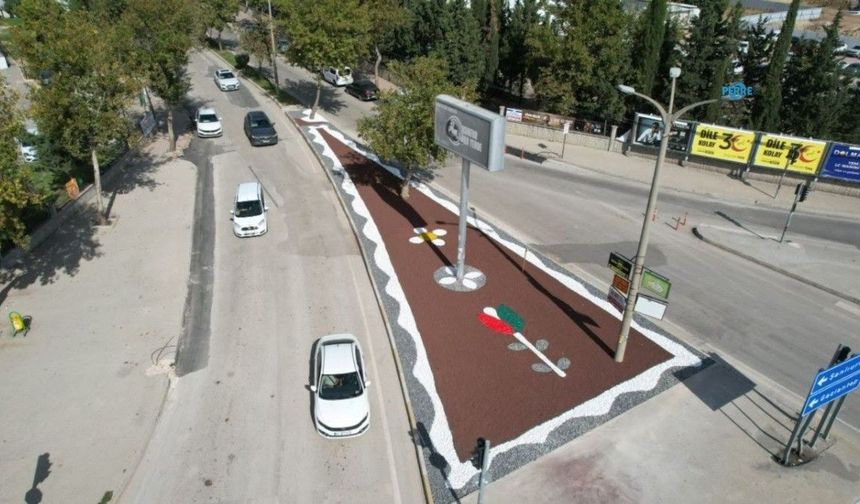 Adıyaman’da Kavşak ve Refüjlerde Peyzaj Çalışması