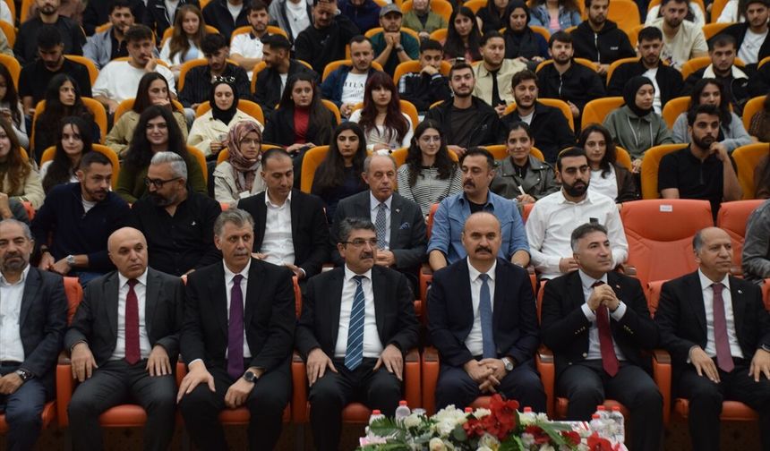 Batman Üniversitesi 'Batman Esintisi' Kitabını Tanıttı